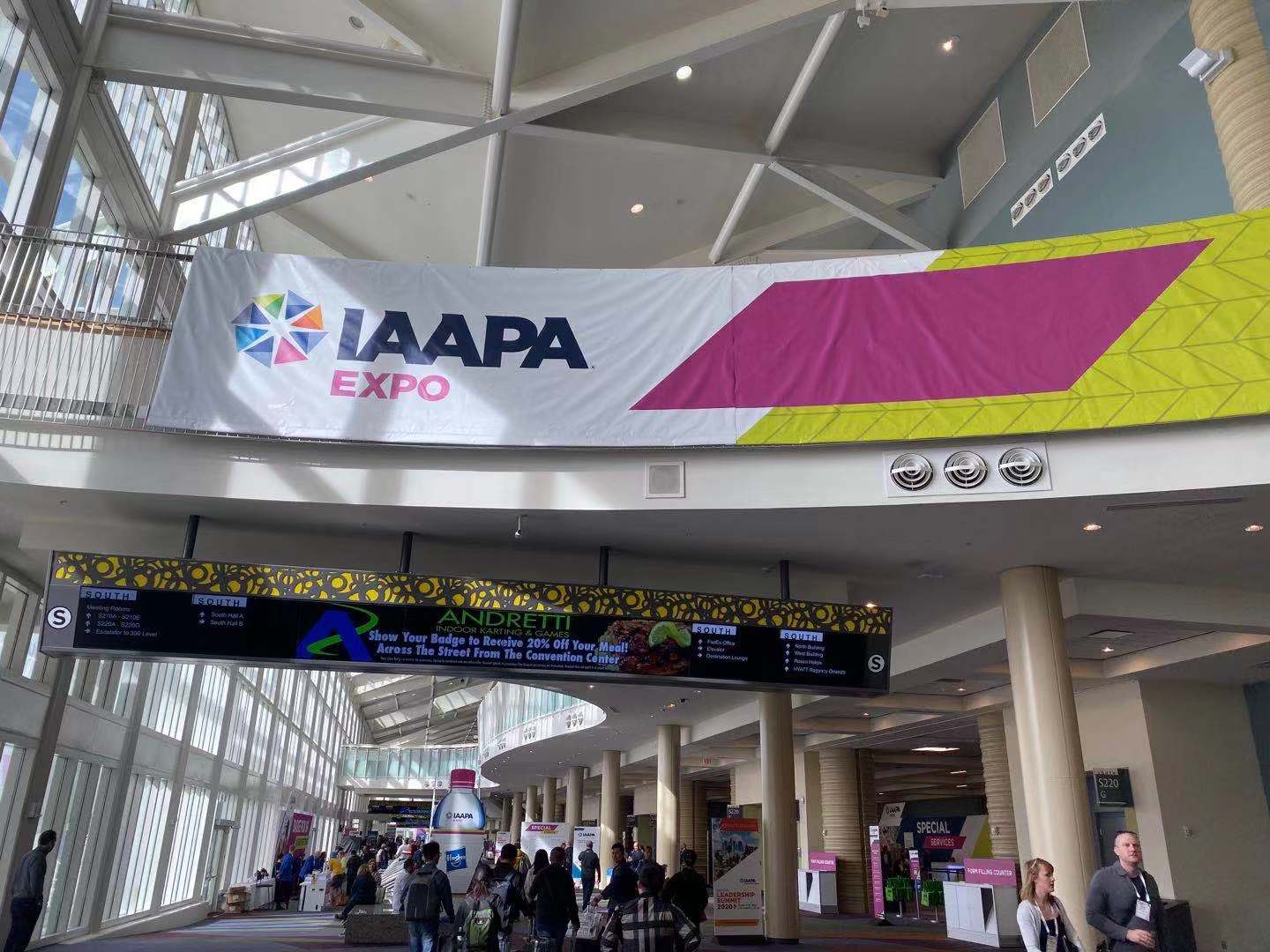 ��˾�����������������⹫԰������װ��չ����